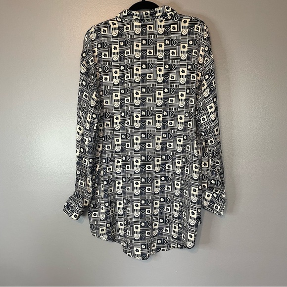 Skatie | Phoenix Button Down Satin Collared Shirt Swimsuit Cover up in Kilauea - Picture 9 of 10